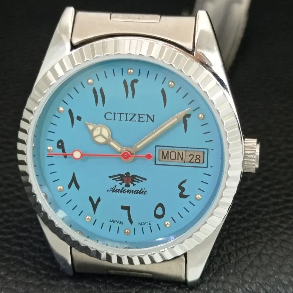 Vintage 1972 Citizen Automatic Mens Silver Watch W/daydate & Gold accents